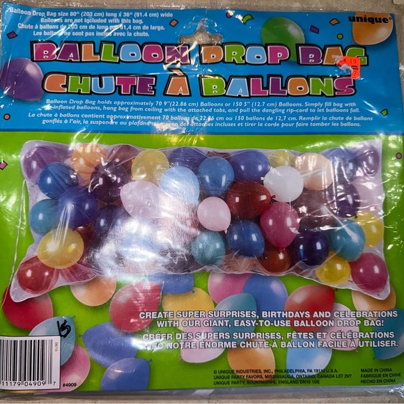 Balloon Drop Bags 80" x 36". Holds 70 9" or 150 5". Balloons are not included. - Picture 2 of 5